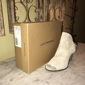 Lucky Brand,  LK-Bray, Beige, Suede, Size 9M